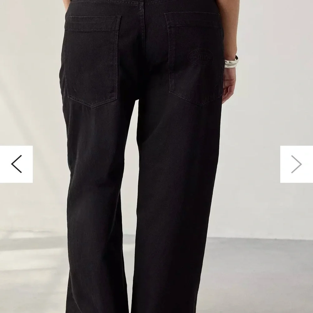 BDG chic black